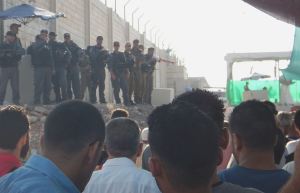 Grenzpolizei entscheidet, wer nach Jerusalem darf.